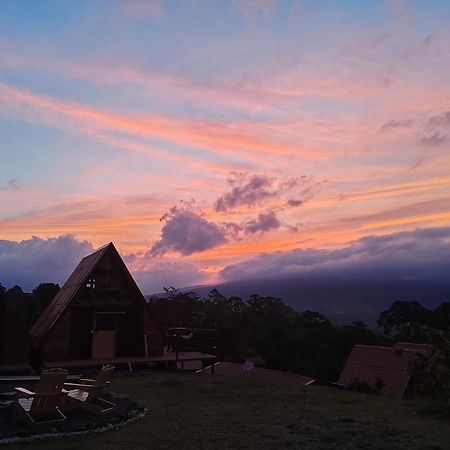 Chalets Vistas Del Poas Heredia Eksteriør bilde